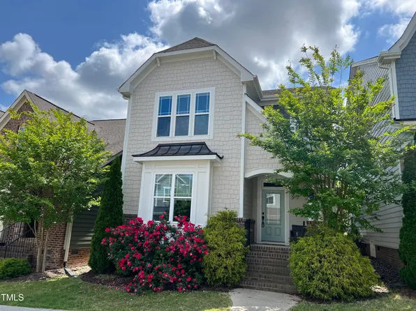95 Salt Cedar Ln, Chapel Hill, NC 27516