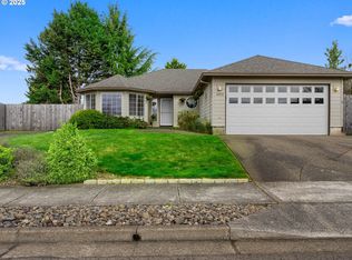 18890 Highland Dr, Oregon City, OR 97045