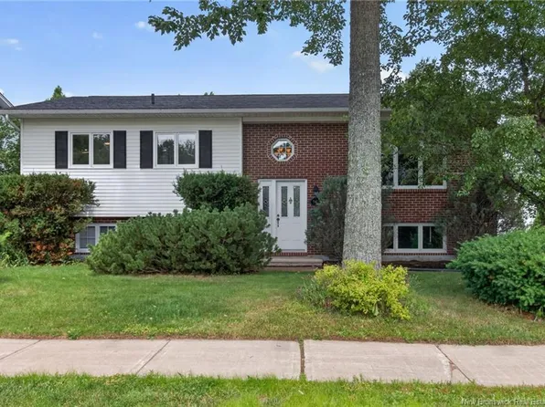 343 Glencairn Dr, Moncton, NB E1G 2B3