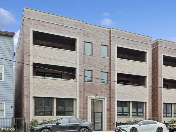 3121 N Clybourn Ave #1S, Chicago, IL 60618