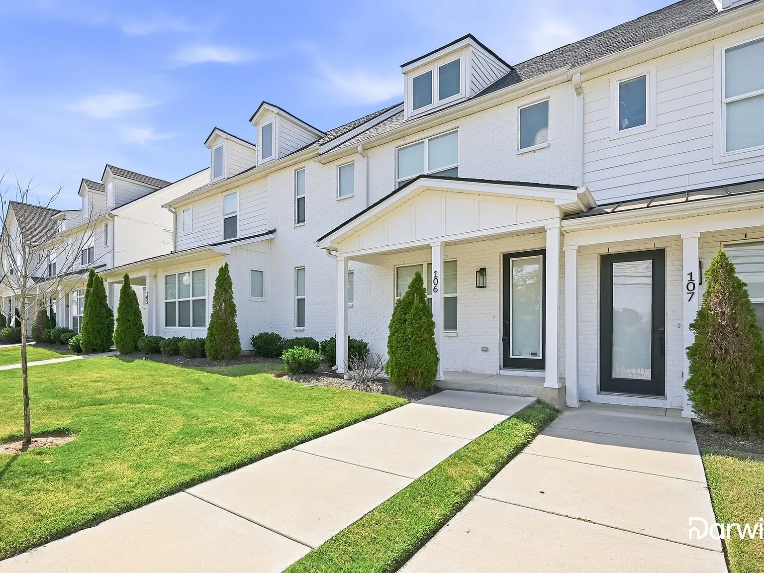 2 bed, 2.5 bath, 1219 sqft, $1,645 — Photo 3