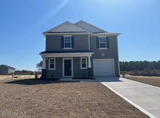 322 Happy Trail Rd, Aberdeen, NC 28315