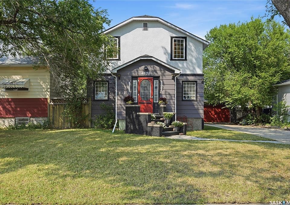 1st image of 4828 8TH AVENUE