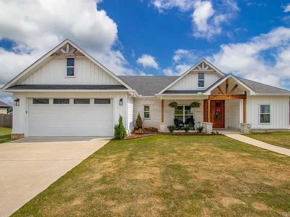4161 Hampton Dr, Benton, AR 72019