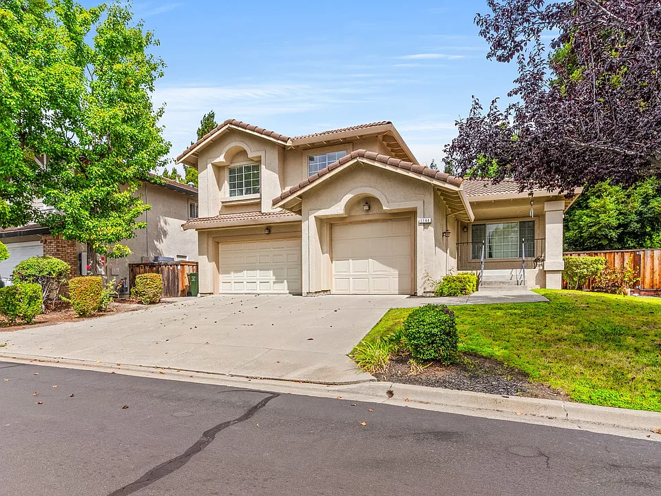 1144 Trowbridge Way