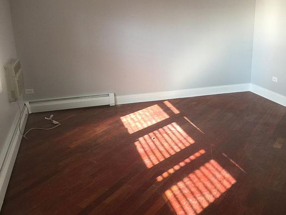 5th image of 5901 N Naper Ave APT Gb