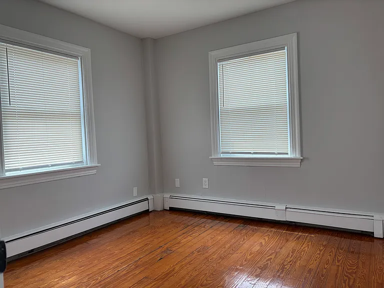 36 Market St #4 — Photo 14