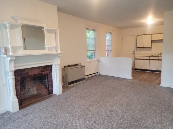 150 Centre St #3, Bath, ME 04530