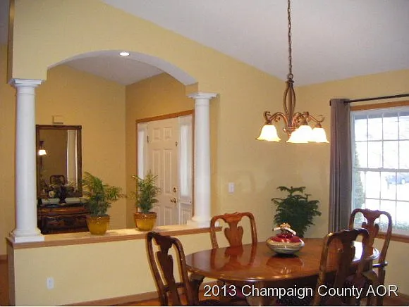 409 Wesley Ave photo 1