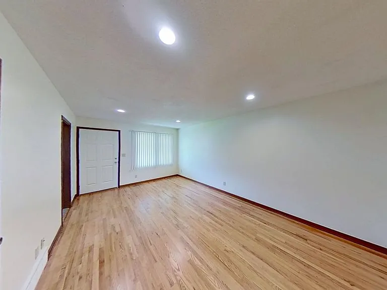 2718 Luther Dr — Photo 4