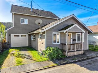 145 Columbus St, Rio Dell, CA 95562