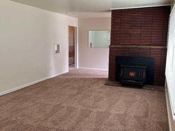 4th image of 324 Harvard Ave