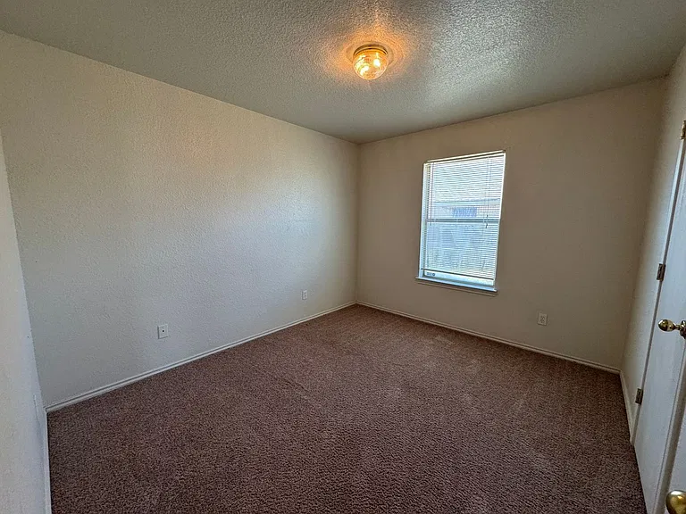 2801 Alma Dr — Photo 13