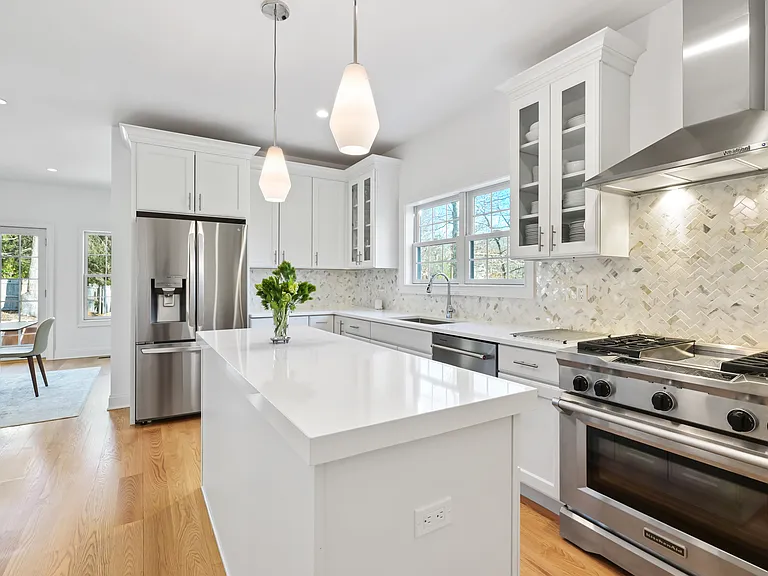 Widener Ln — Photo 12
