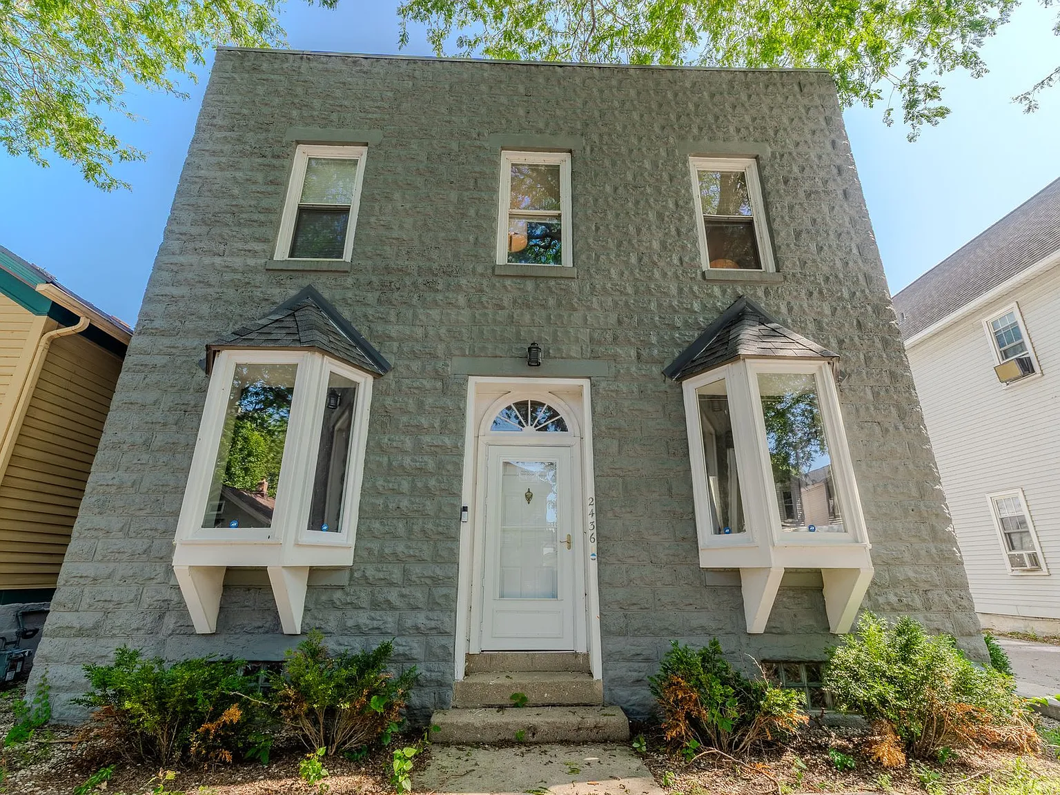 2436 S Wentworth Ave — Photo 4