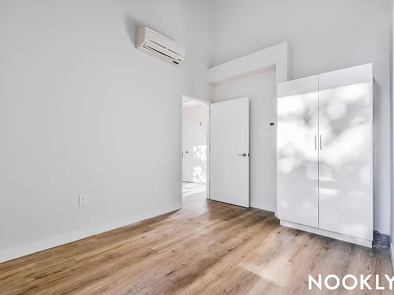 619 Throop Ave #2F — Photo 7