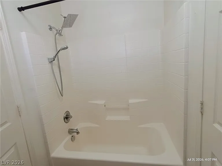 5846 Abbey Rose Ct — Photo 14