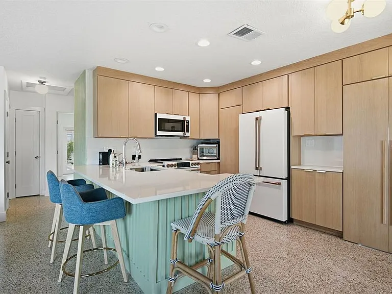 580 Baywood Dr N — Photo 14