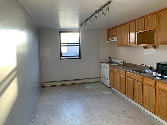 Rented by Alpha Acquisitions Realty Corp | media 6