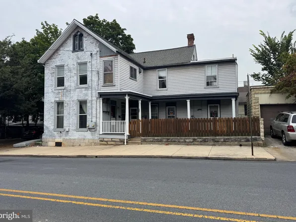 121 E Washington St, Chambersburg, PA 17201