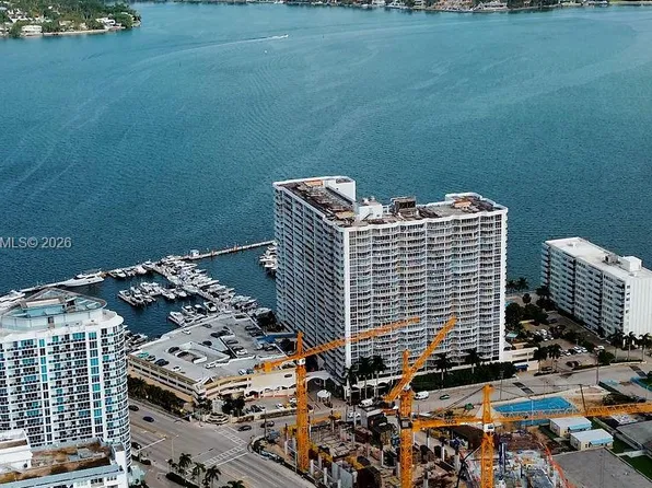 7601 E Treasure Dr #Penthouse 124, Miami Beach, FL 33141