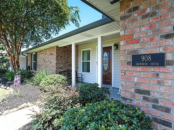 2nd image of 908 Aberdeen Dr