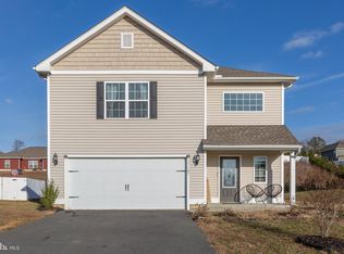 17107 Brookwood Dr, Bowling Green, VA 22427