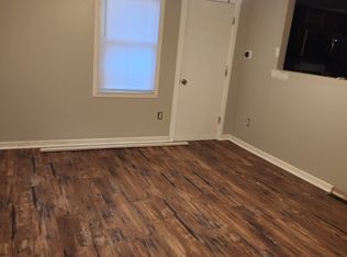 6317 N 39th St, Omaha, NE 68111