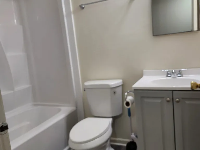 18 Stratton Ct #18 — Photo 12