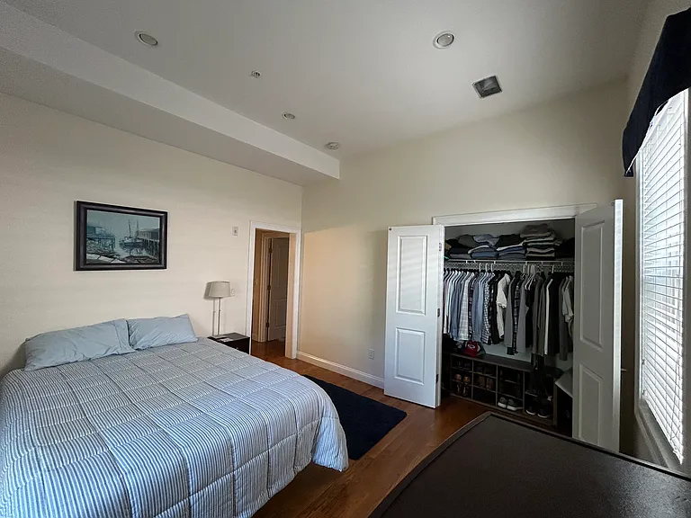 282 Maverick St #3 — Photo 8