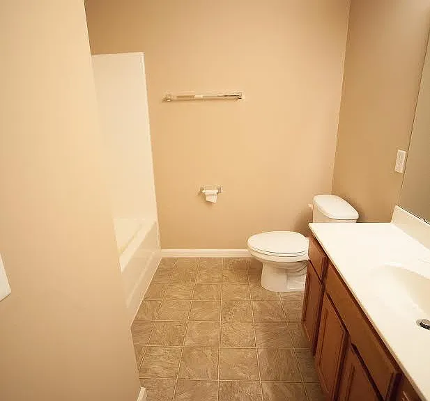 Hall full bath