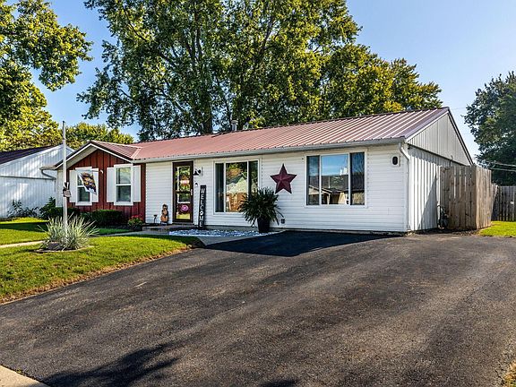 2nd image of 305 Meadow Dr