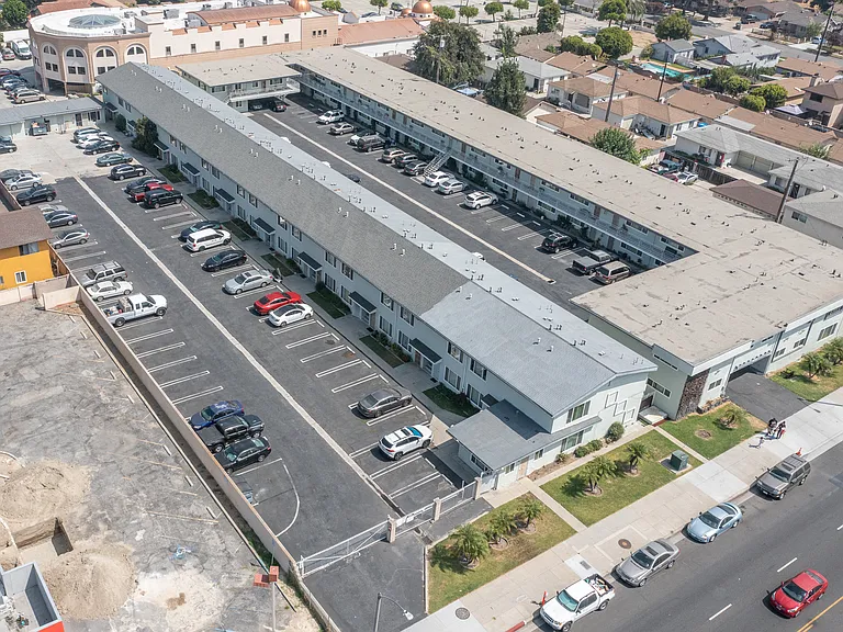 10015 Alondra Blvd — Photo 19