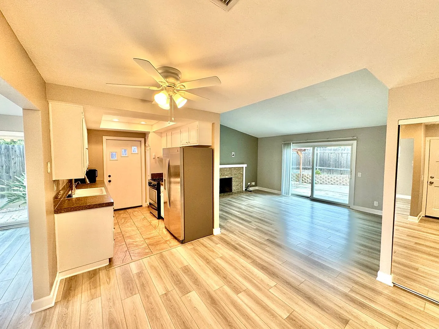 Sd: 3bd/2ba Home In Escondido W/ Private Pool, Gazebo & 2-Car Garage! — Photo 2