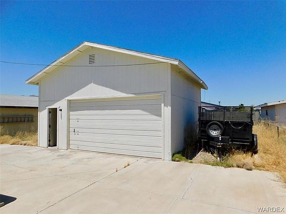 3rd image of 891 Turney Dr