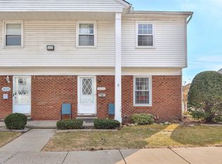 38205 Carolon Blvd, Westland, MI 48185