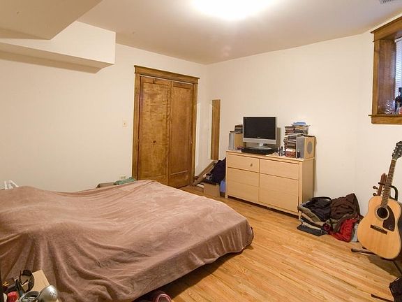 5th image of 3704 N Wayne Ave #1