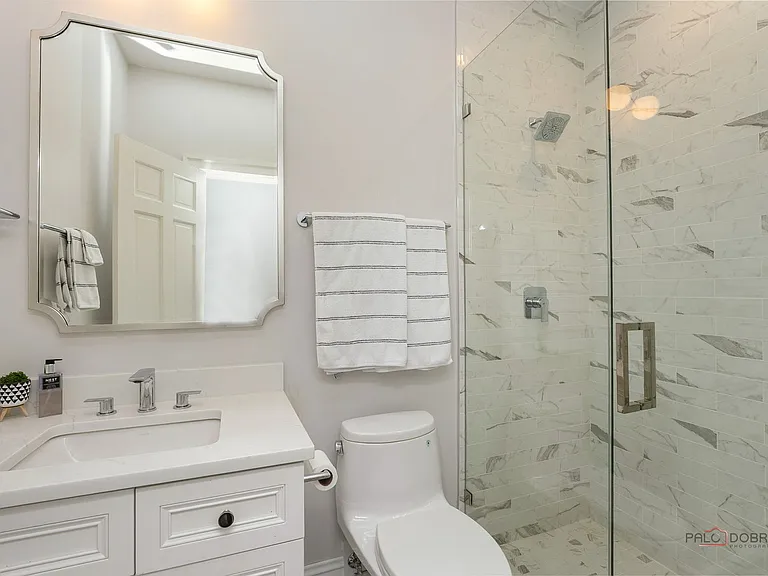 285 W Westminster — Photo 35