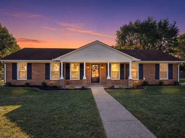 3228 Shoal Lake Dr, Lexington, KY 40515