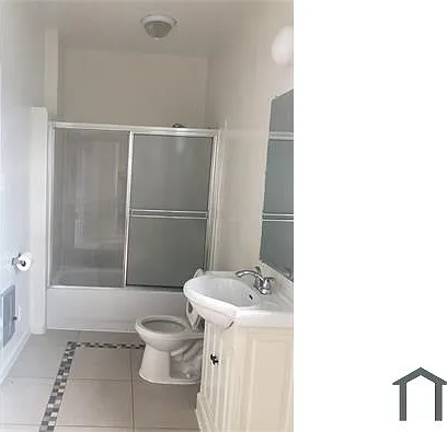 1810 E 20th St — Photo 11