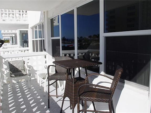 3rd image of 4010 Galt Ocean Dr APT 307