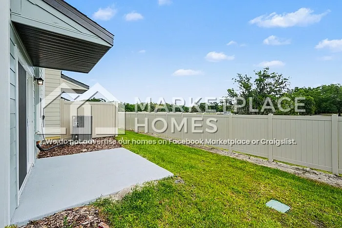 11890 Sylvia St — Photo 24