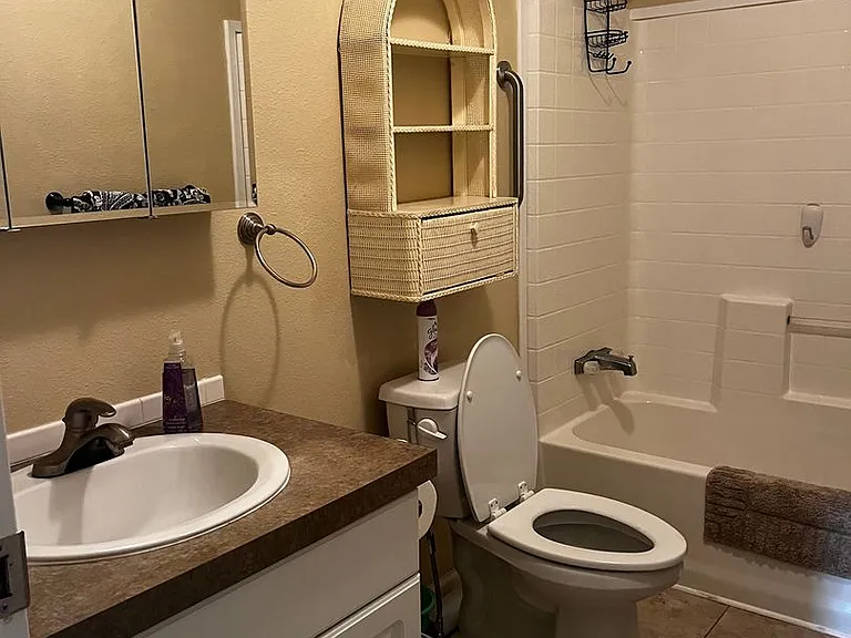 1449 Anderson Ave — Photo 11