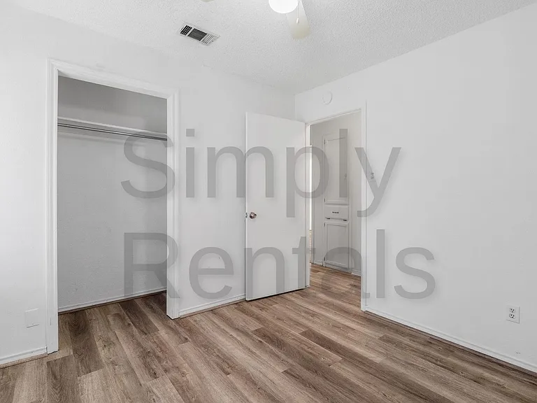 2504 Paul St — Photo 22