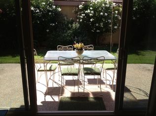 301 Moreton Bay Ln UNIT 2, Goleta, CA 93117