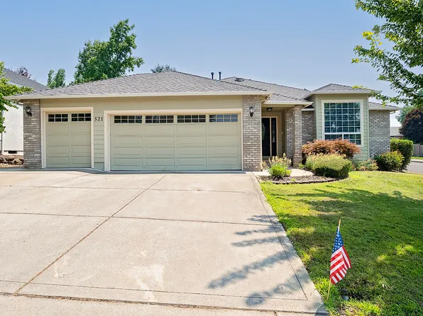 521 Sterling Point Dr, Medford, OR 97504