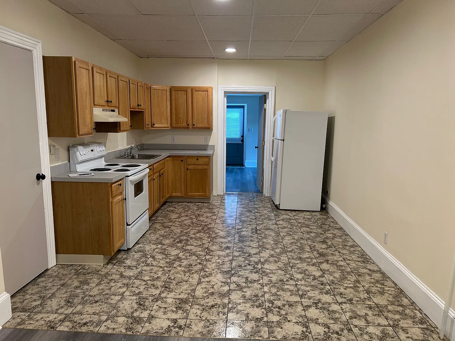 942 Delaware Ave — Photo 4