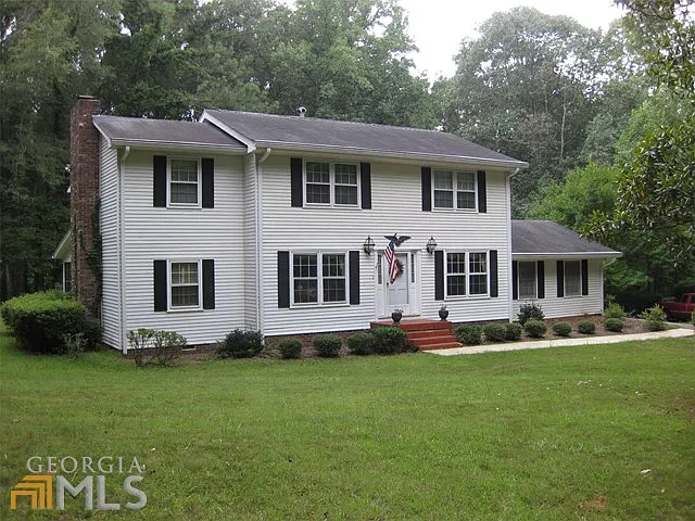 340 Sherwood Rd photo 1
