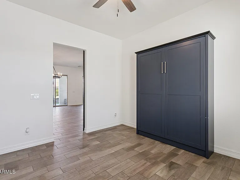 11249 N Blakely St — Photo 13
