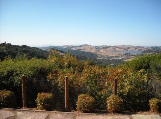 3 Camino Del Cielo, Orinda, CA 94563